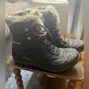 Columbia Women's Minx Shorty Omni-Heat Waterproof Winter Boot